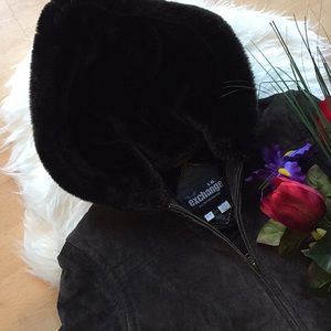 🌺 WARM 💯 leather jacket🌺